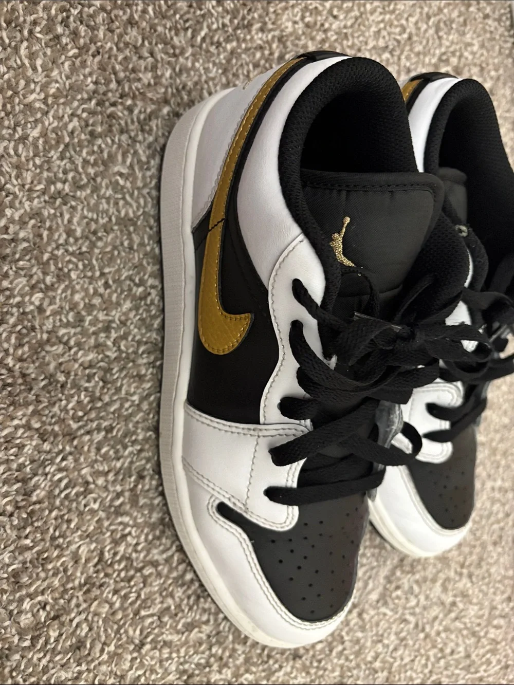 Nike Air Jordan 1
